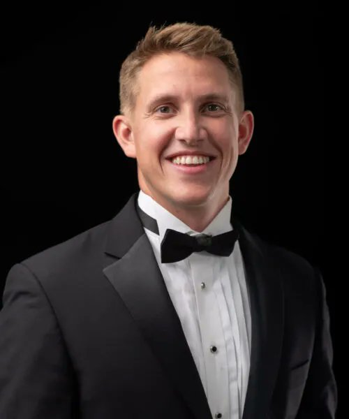 We are excited to have Spencer Hile serving as Director of the 2025 ISYM Harding Senior Band with Jaquan Wiley serving as assistant for this ensemble!

Read more about our faculty by clicking the link below! 

music.illinois.edu/engagement/isy…