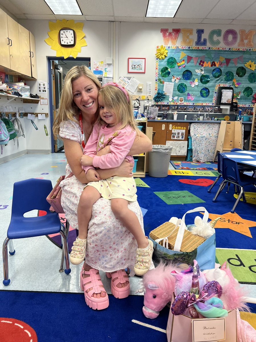 Mrs. Slevin tweet media