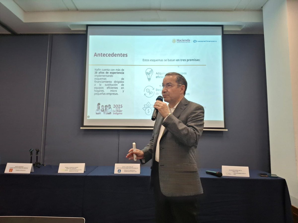 NafinOficial's tweet photo. En #NuevoLeón, nuestro director regional noreste presentó el “Acuerdo Nacional de Eficiencia Energética para Pymes” ante personas empresarias y emprendedoras, reforzando el impulso a la sostenibilidad en el sector productivo. 🌱
#SolucionesATuMedida https://t.co/estz38ioc9