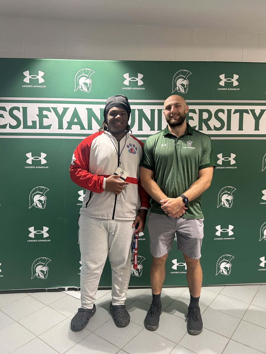 Nevionwright78's tweet photo. Thank you @IWUTitanFball for the amazing visit had so much fun can’t wait to go back there!! @IWUCoachJW @CoachHolte @CPdogsfootball @WERCP @CPBoysTF @IndyWeOutHere @IndianaPreps @iwusports @CPHSSports https://t.co/GQQ0zgCz9J