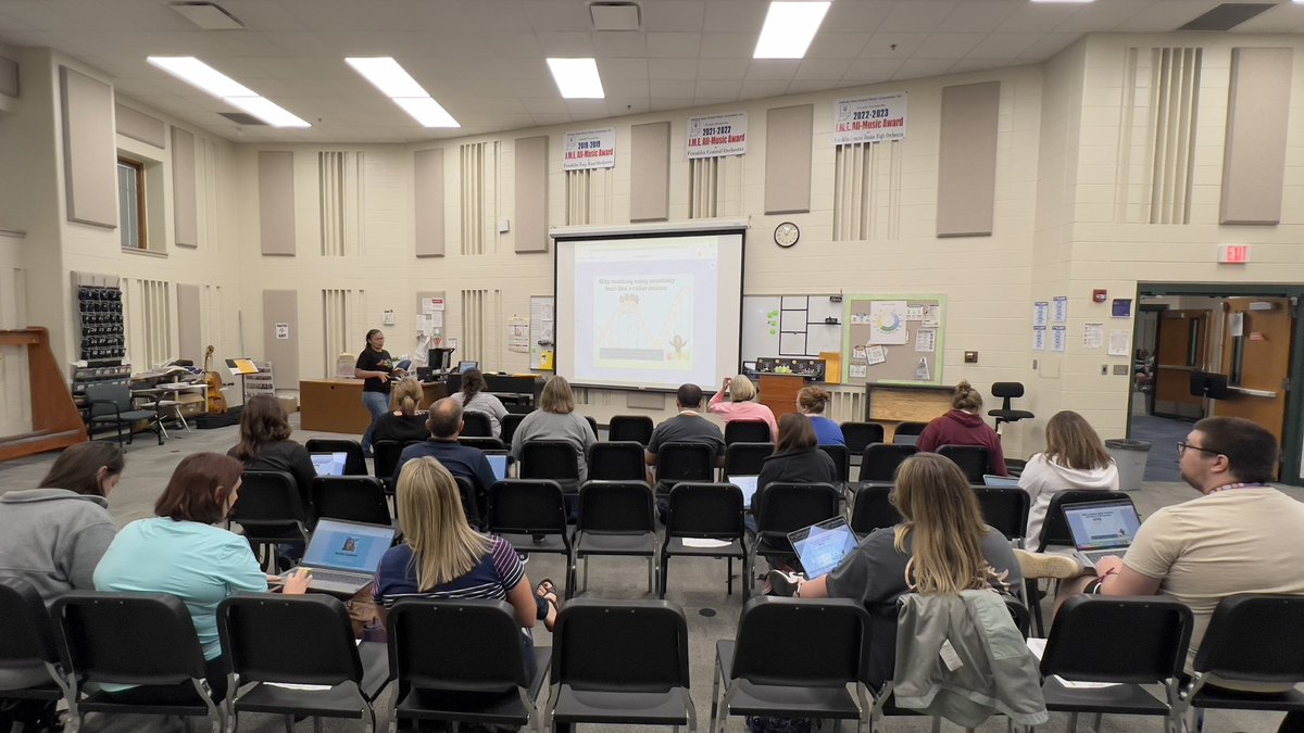 jess_faubion's tweet image. What an awesome day presenting at #SparkSummit! 🧙♀️I got to share how I use @BookCreatorApp and AI tools in my history classes. Love showing teachers how we can meet the standards while letting students create, explore, and bring history to life!📚🪄