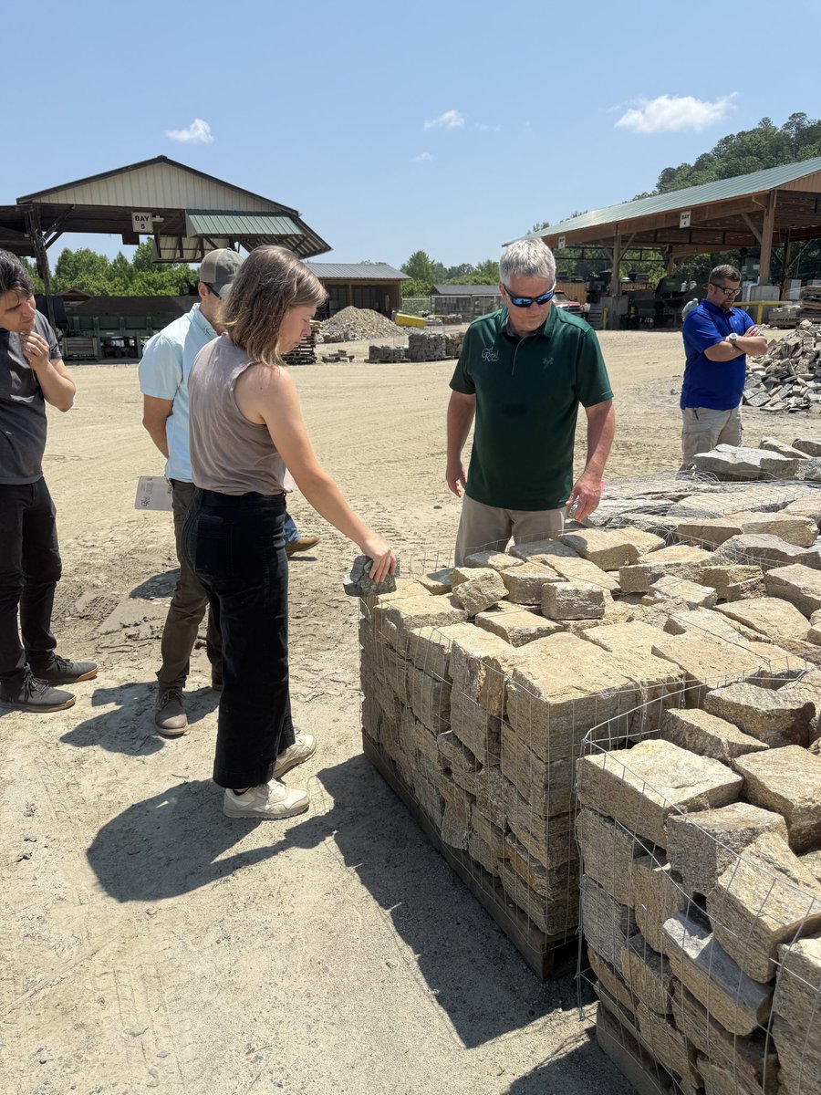 GetRealStone tweet media