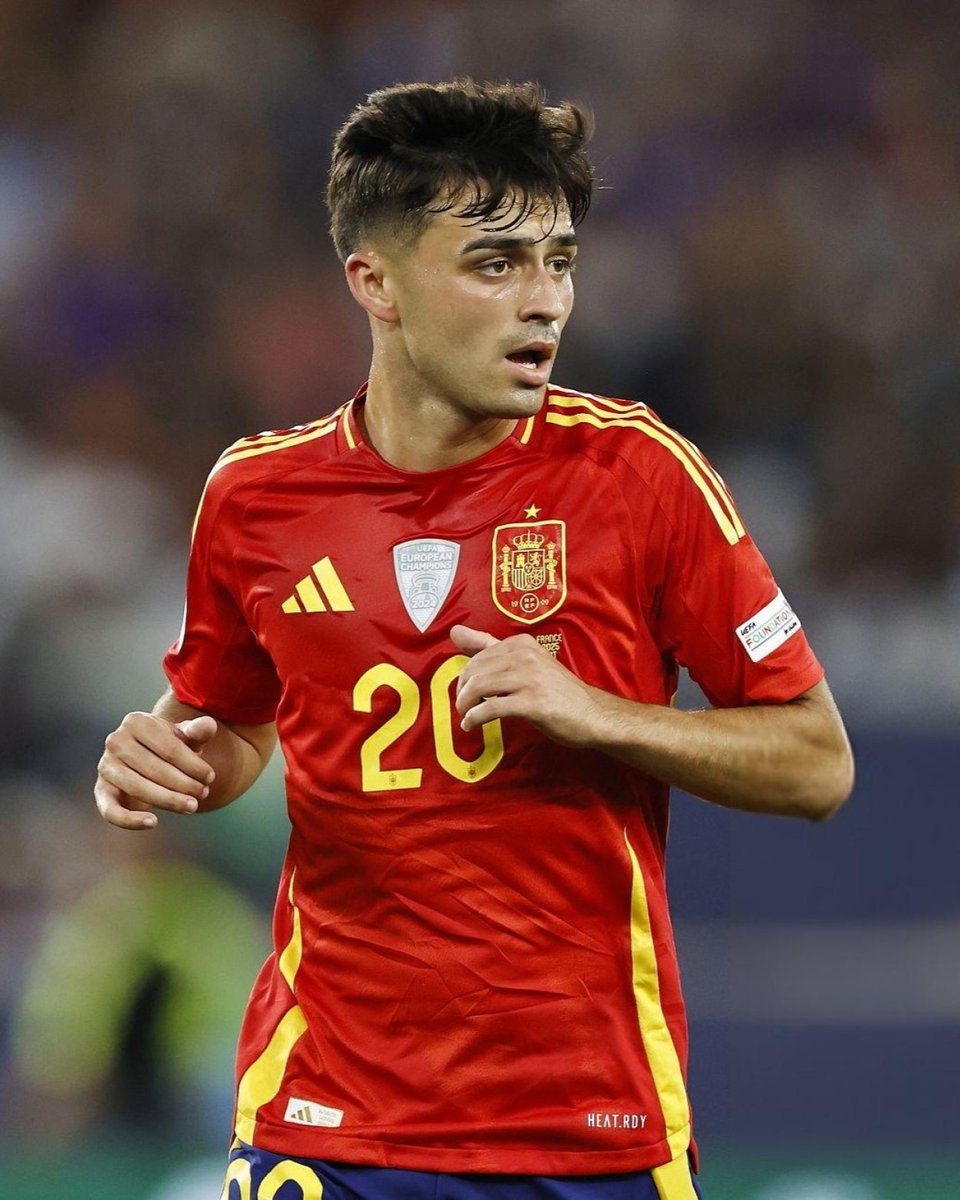 Pedri González es el mejor centrocampista del mundo. 

Se acabó el debate.