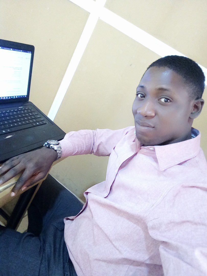 This is me with my first laptop in 2019.

Compaq HP, Nigerian used. I bought it at the rate of #25,000 from an engineer after service.

God is great!