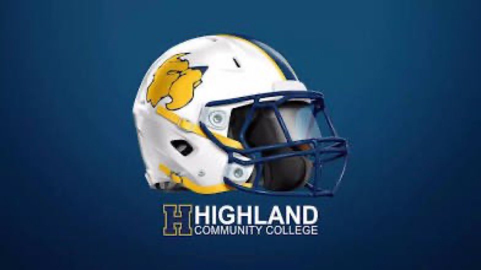 RochEmanuel12's tweet image. After a great conversation with @CoachPeterson88 I am super exited to announce I have received an offer to play football at @HCCscottieFB @coleworld50 @sbruning29 @PiratesPiperFB
