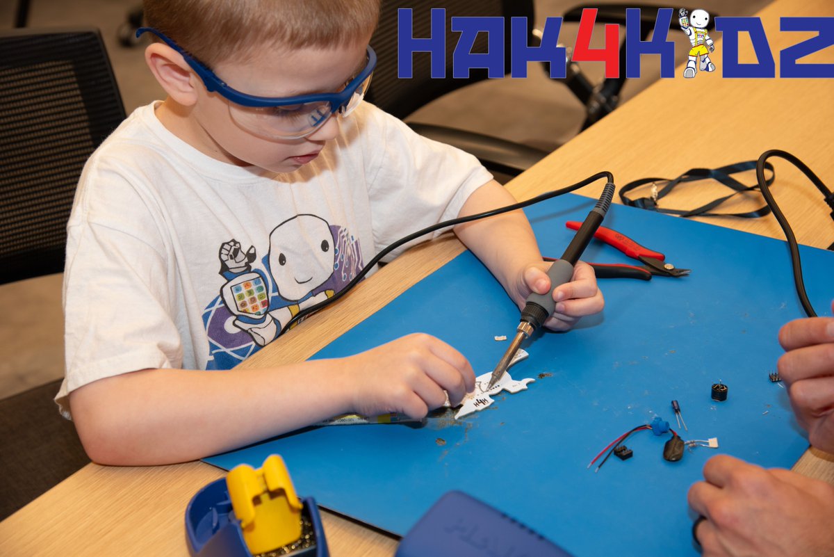 Still thinking about signing your kid up for #Hak4Kidz? Check out these awesome activities:
🕵️ Hacker Escape Room
🤖 Robotics
💡 Snap Circuits
🦸 FlipperZero Hero
🌐 NEW for 2025: Meshtastic!
Sign up now at hak4kidz.com
#STEM #KidsInTech