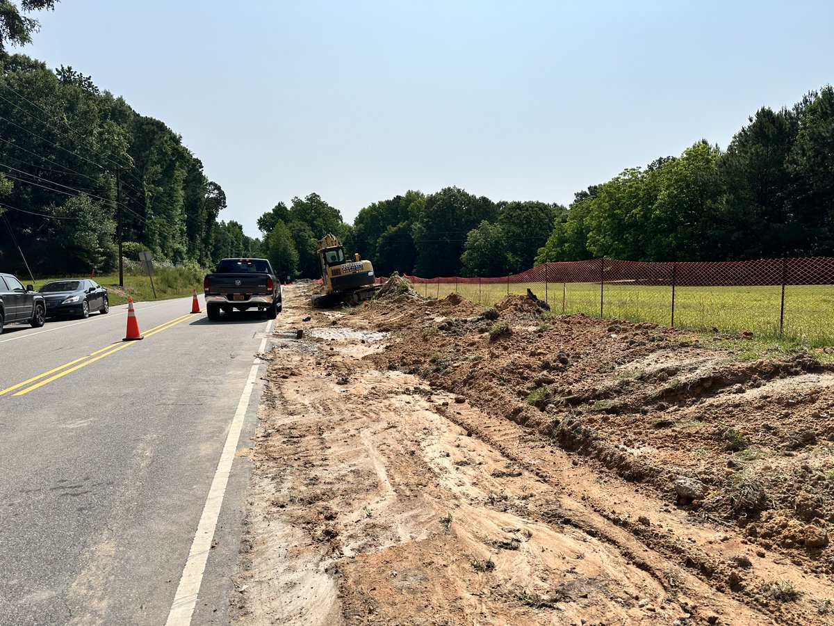 Active sidewalk installation on East Third Street is underway! This project will link to our Lakewood Drive sidewalk project and connect the east side of Wendell to the future Carver Community Center.

Please follow all posted signage and obey flaggers in the area for safety.