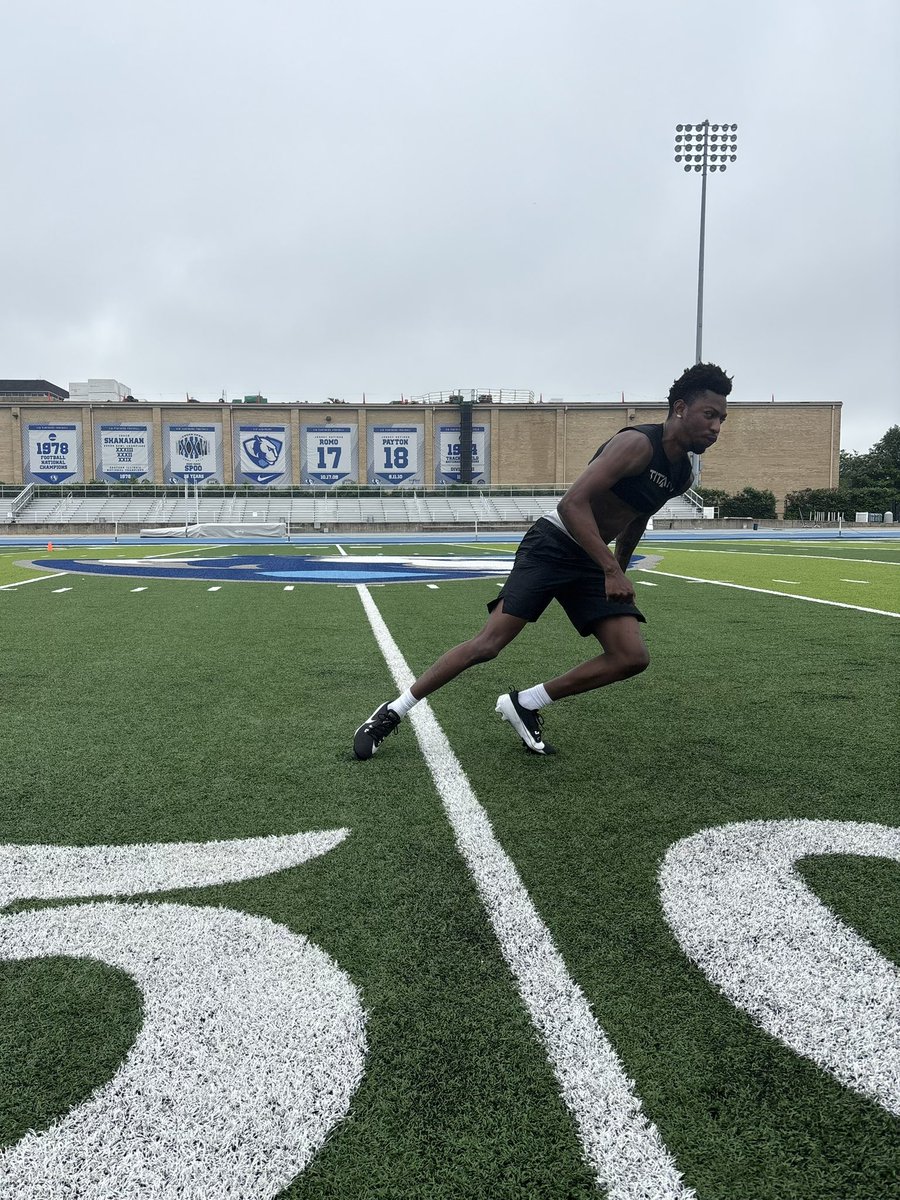 Eastern Illinois Football tweet media