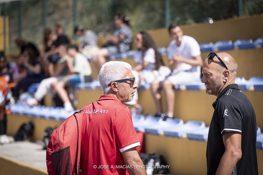 udsierranieves's tweet photo. 🚀 ¡Velocidad punta activada!
Hoy os traemos a los jugadores que más corrieron, pelearon y no dejaron de moverse en el VIII Torneo Covirán. ¡Una galería llena de energía y garra! https://t.co/e9UZn1ctoz