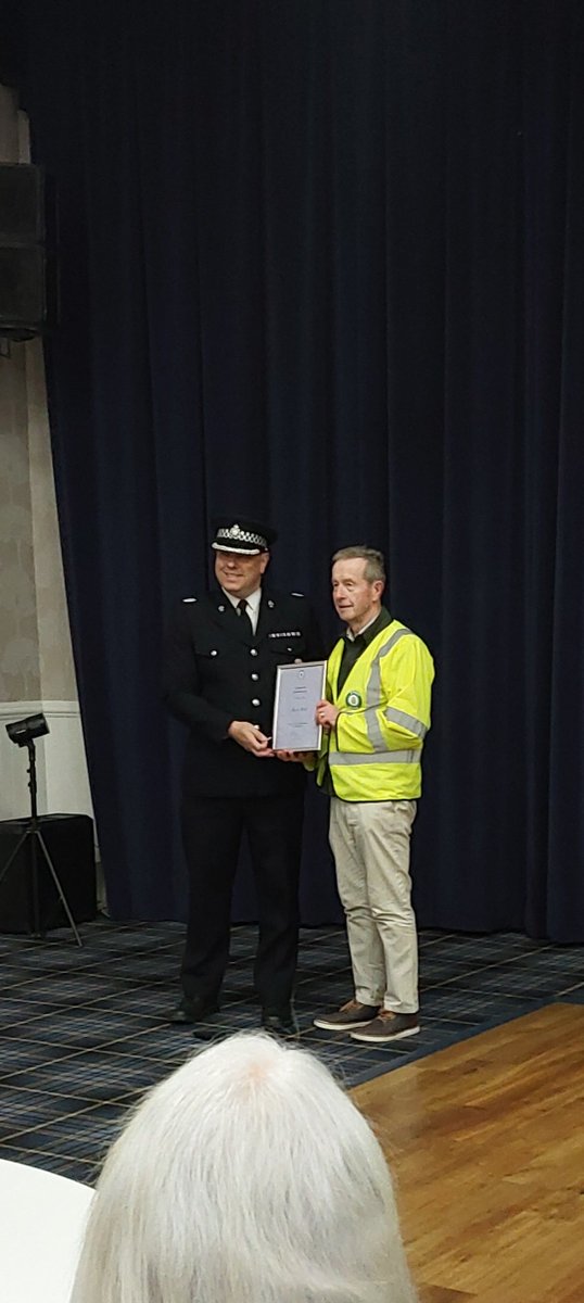 Oldbury Police (@oldburywmp) on Twitter photo Old Warley Street watch coordinator presented with a Star Award by the ACC for his continued efforts and dedication for residents of Brandhall . Very proud PCSO this evening, so deserved . <a href="/SandwellPolice/">Sandwell Police</a> <a href="/sandwellcouncil/">Sandwell Council</a> #streetwatch @ <a href="/StreetWatchWM/">StreetWatch West Midlands</a> @Oldburynht Old Warley Street watch coordinator presented with a Star Award by the ACC for his continued efforts and dedication for residents of Brandhall . Very proud PCSO this evening, so deserved . <a href="/SandwellPolice/">Sandwell Police</a> <a href="/sandwellcouncil/">Sandwell Council</a> #streetwatch @ <a href="/StreetWatchWM/">StreetWatch West Midlands</a> @Oldburynht