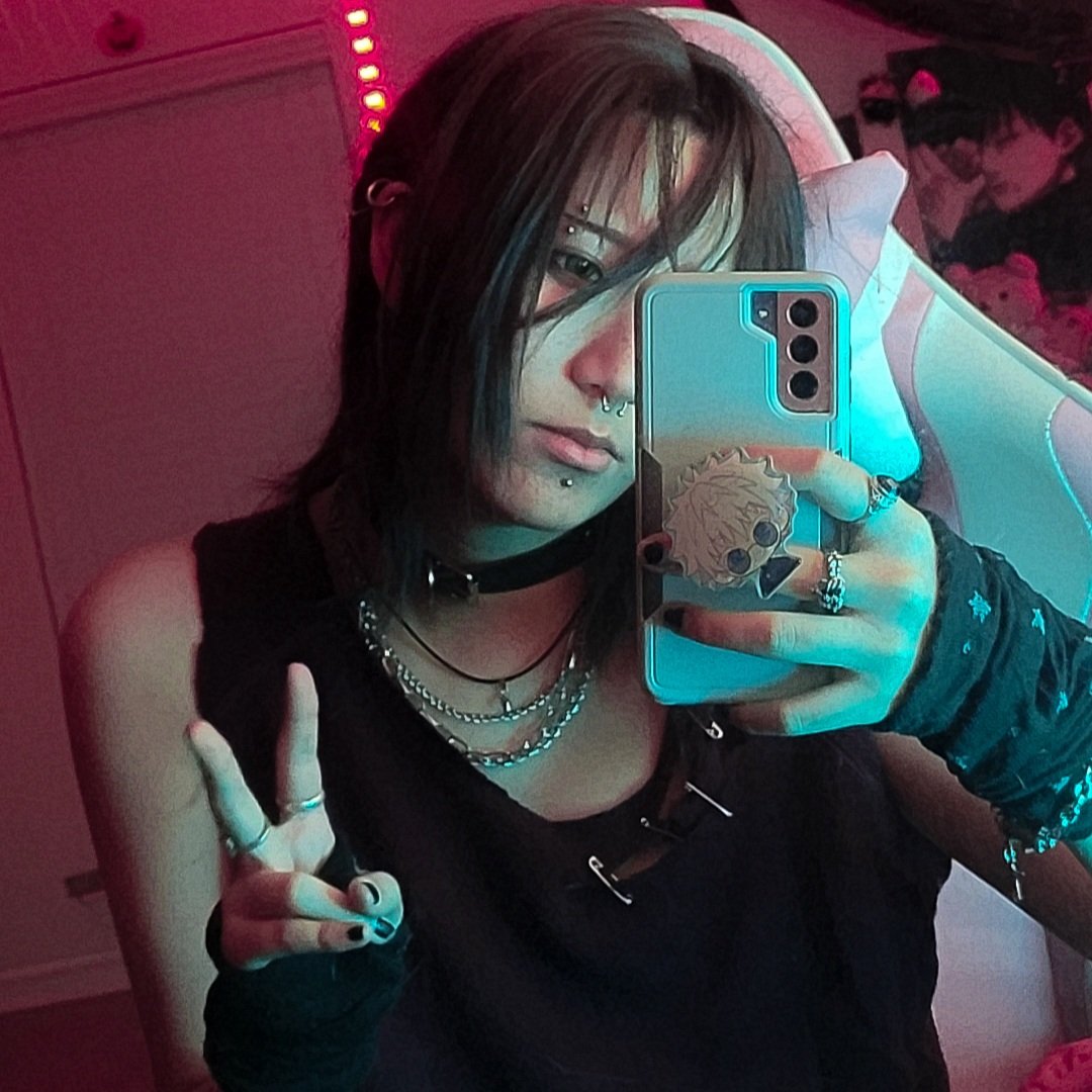mikafushi's tweet photo. rockstar eren :p #erenjaeger https://t.co/yQslMcLB0v
