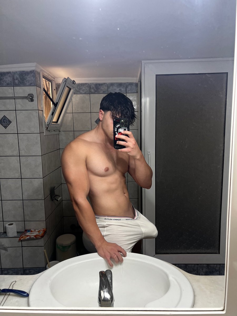 Say “hi” to unlock my nudyz