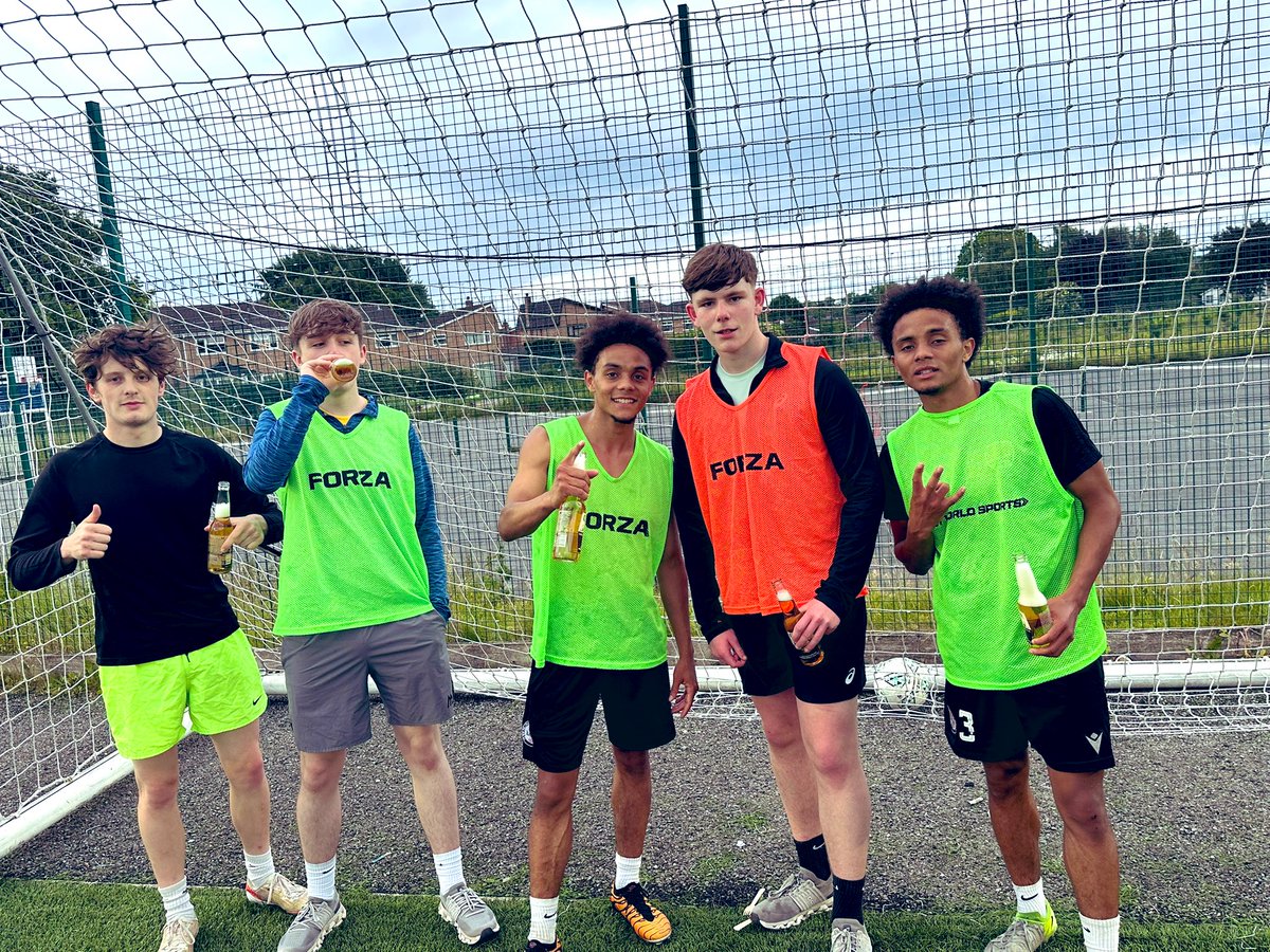 FC United of Wrexham 🏴 (@fcutdofwxm) on Twitter photo 🎂 Happy Birthday: A Happy 18th Birthday to Zac Owen who celebrated his 18th with a <a href="/CoronaUSA/">Corona USA</a> with the lads. Have a great night Zac. We look after our lads here & something special is brewing 💜⚽️👊 🎂 Happy Birthday: A Happy 18th Birthday to Zac Owen who celebrated his 18th with a <a href="/CoronaUSA/">Corona USA</a> with the lads. Have a great night Zac. We look after our lads here & something special is brewing 💜⚽️👊