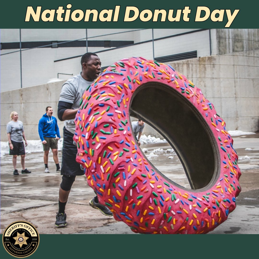 jeffcosheriffco's tweet photo. Happy National Donut Day!

Who says you can’t have your donut and lift it too? Around here, we sprinkle in cardio, a heap of strength training, and maybe even some laughter.

#NationalDonutDay #Wellness #TeamJCSO #StrongerTogether #Donuts vs #Doughnuts https://t.co/gllRKCWhkp