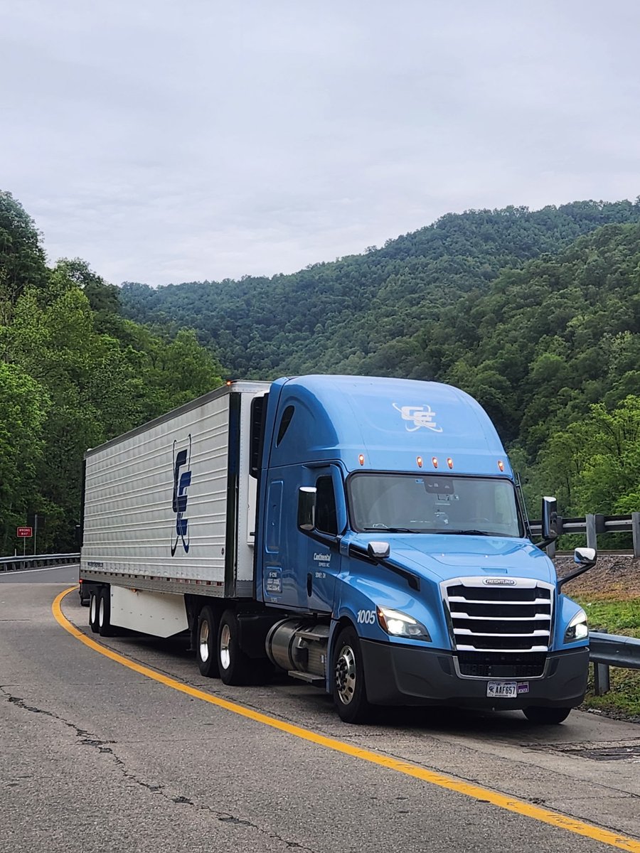 CEIOHIO's tweet image. Mountain views from West Virginia ⛰️to New Mexico 🏜️

Our nation has the best views! Thanks to Ohio-based driver Deedee for capturing a few of them for us! 📸