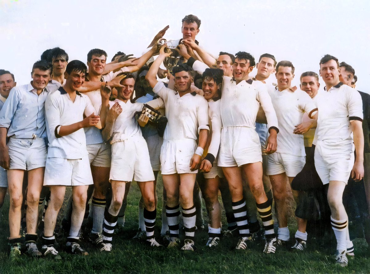 SlickerVideo 📼 (@slickervideo) on Twitter photo Clonoe O'Rahillys ⚡️ 1965
The <a href="/ClonoeORahillys/">Clonoe O'Rahilly's</a> team that won the 1965 Tyrone Senior Championship. Clonoe O'Rahillys ⚡️ 1965
The <a href="/ClonoeORahillys/">Clonoe O'Rahilly's</a> team that won the 1965 Tyrone Senior Championship.