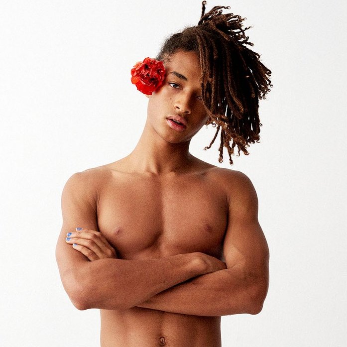 poptime's tweet image. Jaden Smith, filho do Will Smith, fundou um restaurante onde pessoas sem condições financeiras ou em situação de rua podem se alimentar DE GRAÇA.