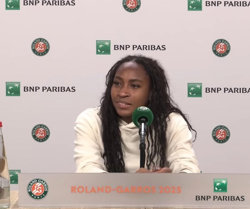 TheTennisLetter's tweet image. Coco Gauff on dealing with the pressure of playing a Grand Slam final, ‘Everyone is dealing with way bigger things in life than losing a final’

“How do you keep a big moment like Saturday [the final] small enough so that it’s manageable? You’ve had some big moments in the past…