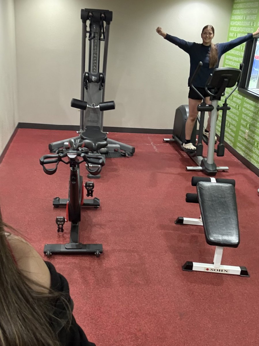 What do me and my mom do after driving 9 hours to Ohio for this weekends tournament?!?! We workout of course !! 🥵🫠 🧡💙 #hotelfun #hotellife <a href="/TNMojo07/">Mojo Bruce Lewis 16U</a> <a href="/MojoWade07/">Mojo Coach Wade</a> <a href="/CoachMonica35/">Monica Perry</a> <a href="/KassieD23/">Kassie Stanfill</a> <a href="/daniii_liermann/">Dani Liermann</a> <a href="/ctosh01/">Caleb Toshcoff</a>