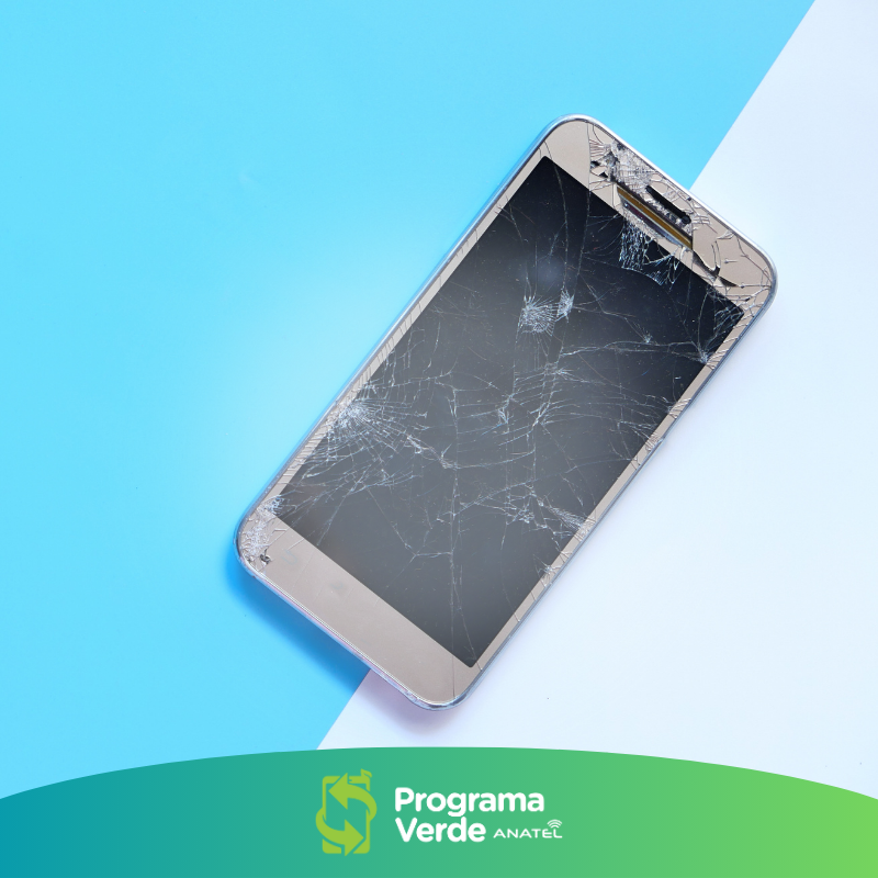 🧠📲 Reciclar no solo es tirar: es darle valor a lo que ya usamos. ¡Tu celular roto puede convertirse en materia prima para nuevos equipos!
#ElReciclajeTeLlama
