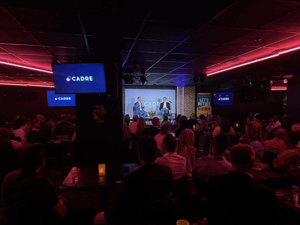 melanietc's tweet photo. And we’re OFF!! 🧡💙 #YOUniversity #neverretire
@cadredc @DanielPink @dcimprov https://t.co/okP86d3ZXO