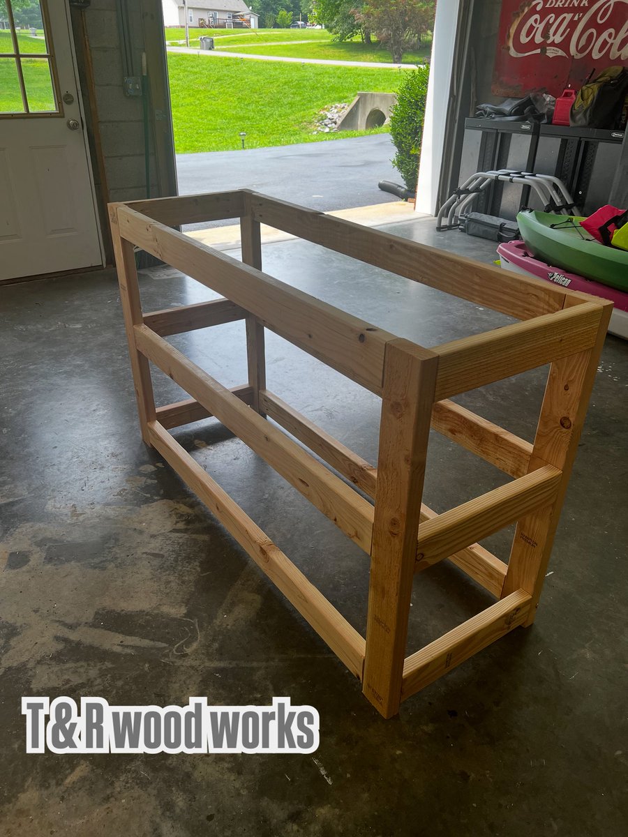 tamdrwoodworks's tweet image. The start of a bakers island. #sidetable #noboss #no9to5 #control #uour #life #dont #be #told #what #to #do #dewalt #mimwax #kregjig #jumpman #allin #hustle #grind #sell #it #all #about #the #money #push #no #how #no #way #tn