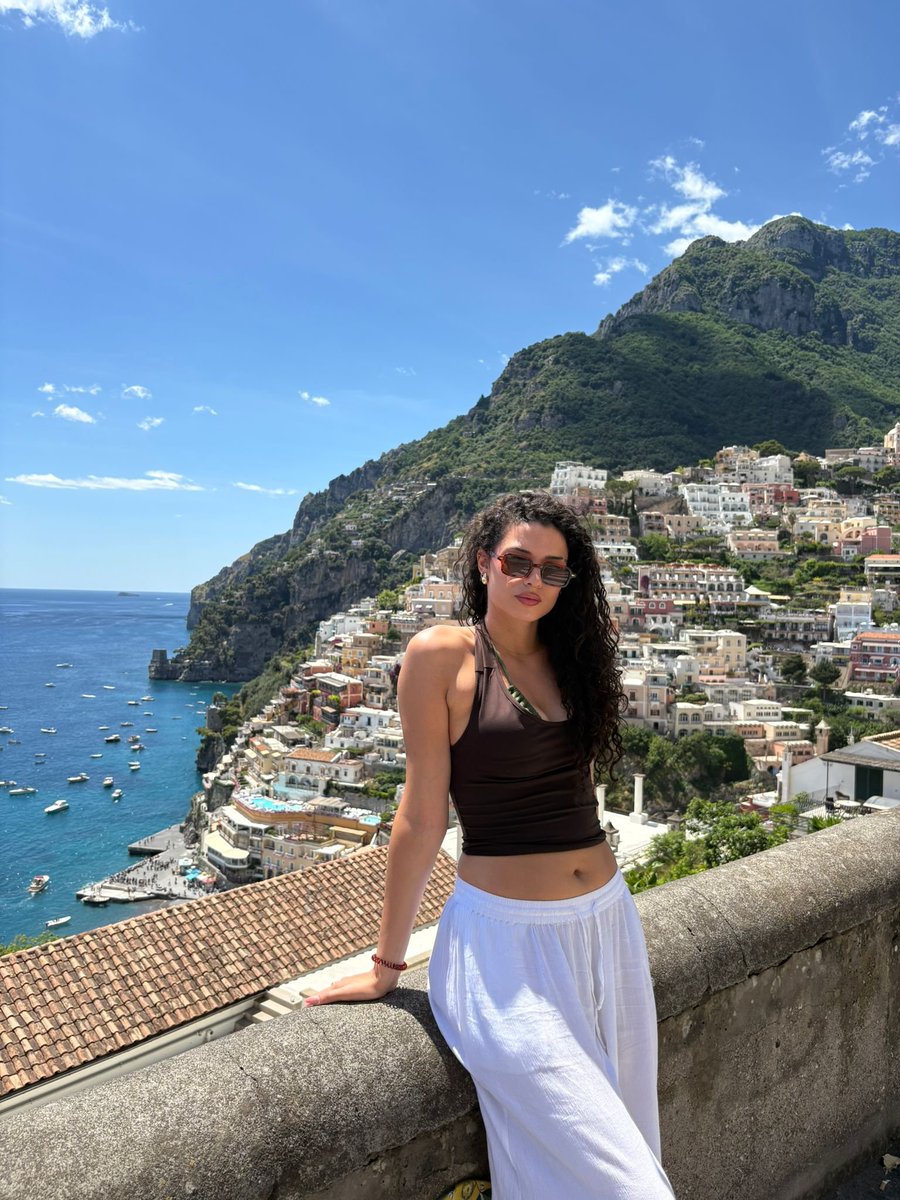 laravss__'s tweet photo. Take me back😭 https://t.co/O1aJlcE5HR