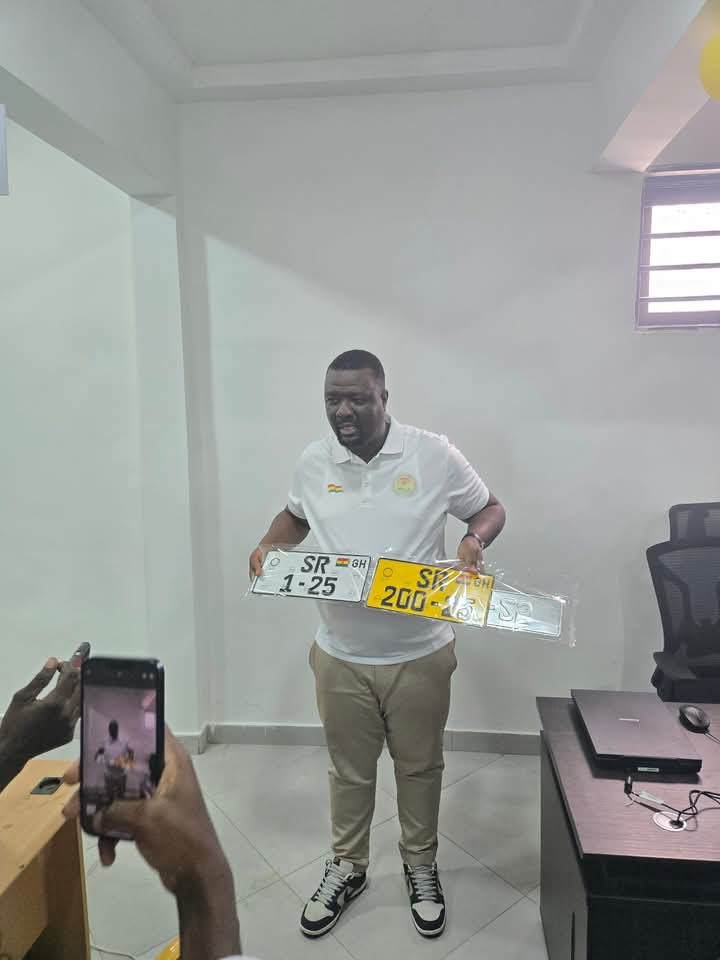 DVLA BOLE OFFICE COMMISSIONED WITH A NEW NUMBER PLATE PREFIX (SR) SAVANNA REGION.....