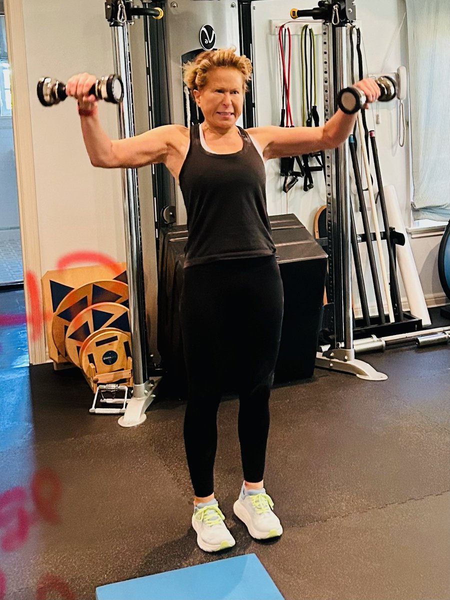 YeardleySmith's tweet image. I think Iβm getting the hang of this photo dump thang! ππββ¬πͺπΉπ¨