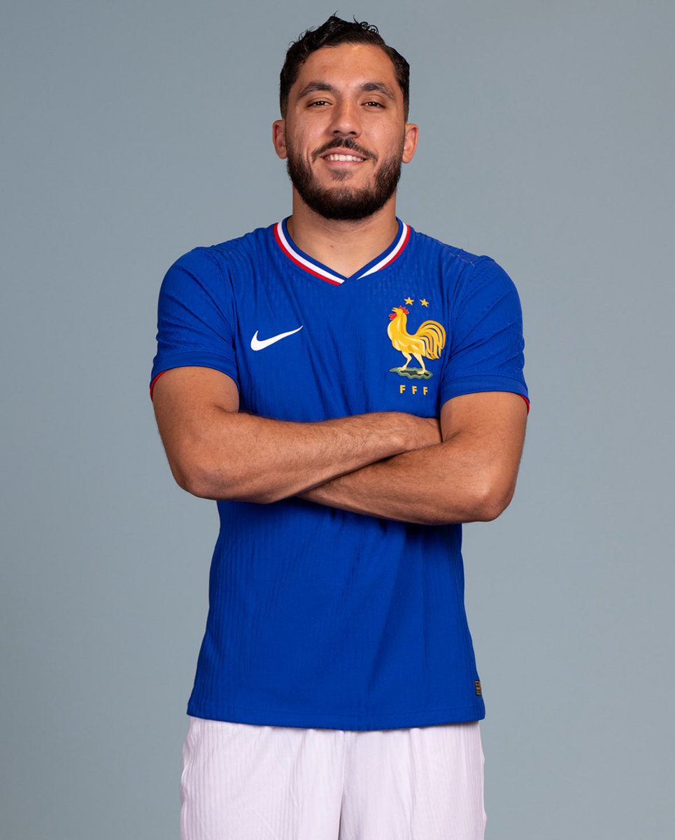 Mr.goleador (@goleador_itti) on Twitter photo ريان شرقي من لحظة دخوله صنع الفارق
سجل هدف وصنع هدف ثاني، وفعليًا نقل وسط منتخب فرنسا لمستوى آخر تمامًا عن الوضع اللي كان عليه قبل نزوله.
لاعب يمتلك شخصية وجرأة في الملعب ويعرف متى وكيف يصنع الفارق 🔥👏
يا ريتك سمسرة عليه وجاء #الاتحاد <a href="/a7medY989/">أحمد العتيبي 🧢</a>
#اسبانيا_فرنسا
#فرنسا_اسبانيا ريان شرقي من لحظة دخوله صنع الفارق
سجل هدف وصنع هدف ثاني، وفعليًا نقل وسط منتخب فرنسا لمستوى آخر تمامًا عن الوضع اللي كان عليه قبل نزوله.
لاعب يمتلك شخصية وجرأة في الملعب ويعرف متى وكيف يصنع الفارق 🔥👏
يا ريتك سمسرة عليه وجاء #الاتحاد <a href="/a7medY989/">أحمد العتيبي 🧢</a>
#اسبانيا_فرنسا
#فرنسا_اسبانيا