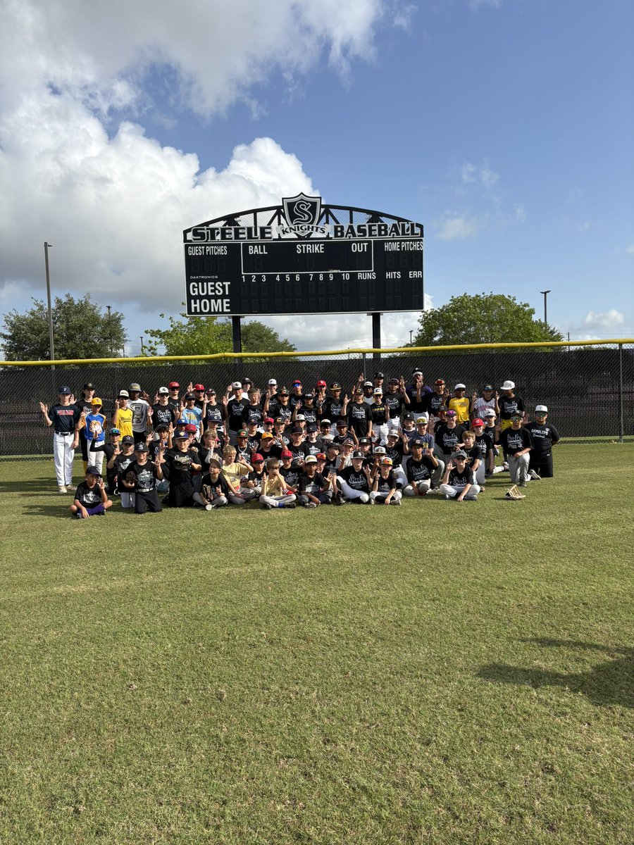 BaseballSteele's tweet image. Thank you to all of the campers that attended the SK Baseball camp this past week. Have a great summer and see yall next year! ⚔️⚾️⚔️