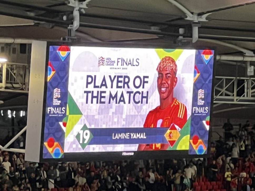 VisionBlaugrana's tweet image. 🚨 MVP DU MATCH : Lamine Yamal. 🇪🇸

Il a parlé, il a assumé. ✨
