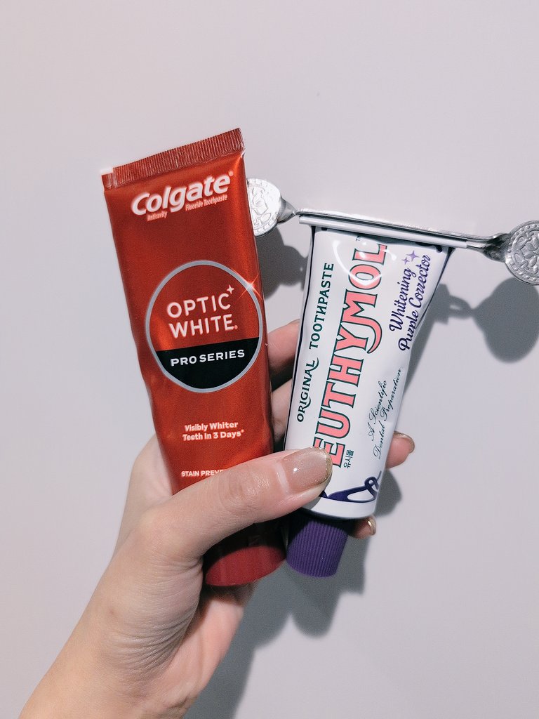 ホワイトニング歯磨き粉で騙されまくってる民、ホンモノはこの2つ。芸能人じゃなくても歯が命だよね。白くなりすぎちゃったらごめん🥺🙏(1/4)