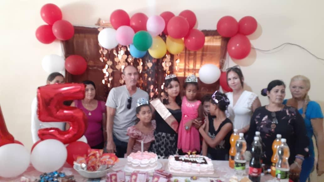 Antonio Cruz (@antonio680616) on Twitter photo Se le celebraron las 15 primaveras a Yenifer, niña de la casa de niños sin amparo familiar en #Cabaiguán #SanctiSpíritusEnMarcha #GenteQueSuma <a href="/AlexisLorente74/">Alexis Lorente Jiménez</a> <a href="/amppcab/">AsambleaCabaiguán</a> <a href="/DeivyPrezMartn1/">Deivy Pérez Martín</a> <a href="/DiazCanelB/">Miguel Díaz-Canel Bermúdez</a> <a href="/DrRobertoMOjeda/">Dr. Roberto Morales Ojeda</a> <a href="/LaritzaCon11073/">Laritza Concepción</a> <a href="/BeatonNunez/">Alberto Beaton Nuñez</a> <a href="/CancioYule59529/">Yuleisy Cancio</a> Se le celebraron las 15 primaveras a Yenifer, niña de la casa de niños sin amparo familiar en #Cabaiguán #SanctiSpíritusEnMarcha #GenteQueSuma <a href="/AlexisLorente74/">Alexis Lorente Jiménez</a> <a href="/amppcab/">AsambleaCabaiguán</a> <a href="/DeivyPrezMartn1/">Deivy Pérez Martín</a> <a href="/DiazCanelB/">Miguel Díaz-Canel Bermúdez</a> <a href="/DrRobertoMOjeda/">Dr. Roberto Morales Ojeda</a> <a href="/LaritzaCon11073/">Laritza Concepción</a> <a href="/BeatonNunez/">Alberto Beaton Nuñez</a> <a href="/CancioYule59529/">Yuleisy Cancio</a>