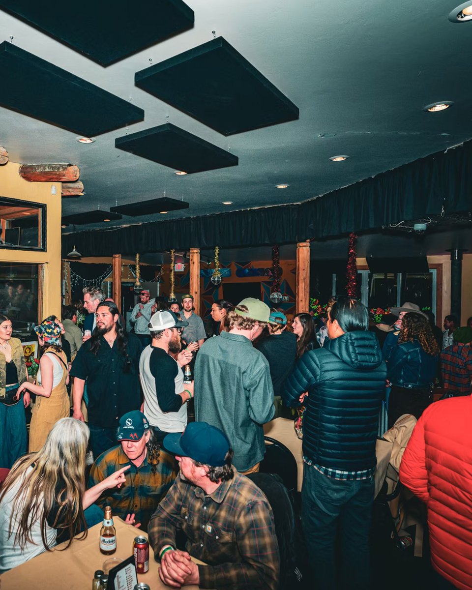 Daleee KTAOS was voted Best Entertainment Venue in Taos! 🎶 Nestled between town &amp; ski valley, it offers top-notch indoor/outdoor spaces, custom food &amp; drinks, epic views, &amp; weekly live music, trivia, &amp; more!  Have you been? If not, add it to the summer bucket list! 📝 #TaosTrue
