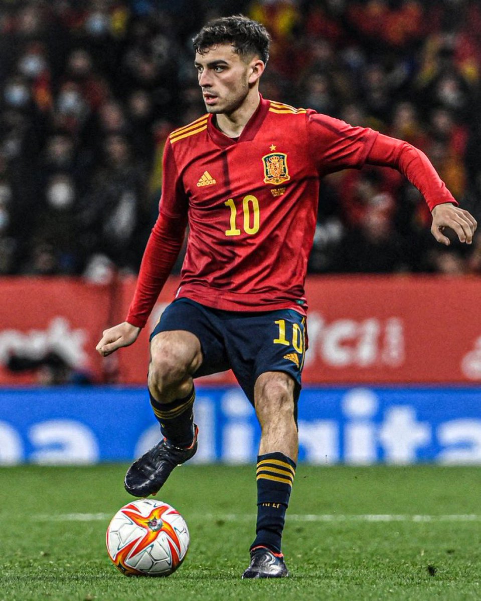 whotfisray_'s tweet image. Finally we get to end this nonsense Pedri disrespect