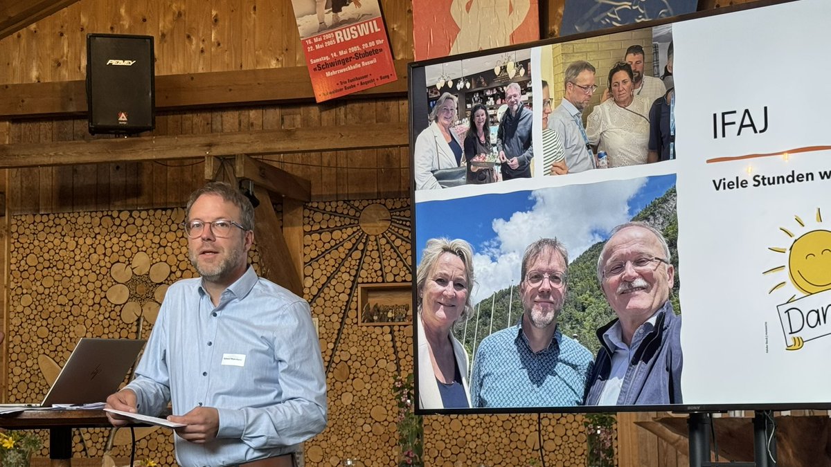MRediger's tweet photo. GV der Schweizer Agrarjournalisten SAJ heute auf dem. Hof von Toni Seeholzer in Sigigen LU. Die Präsidentin Kirsten Müller möchte vermehrt junge Journalisten und Agrar-Influencer ansprechen. Verabschiedung aus dem Vorstand von Roland Wyss-Aerni und Deborah Käch.@IFAJ @LIDnews https://t.co/YoHKIlHluQ