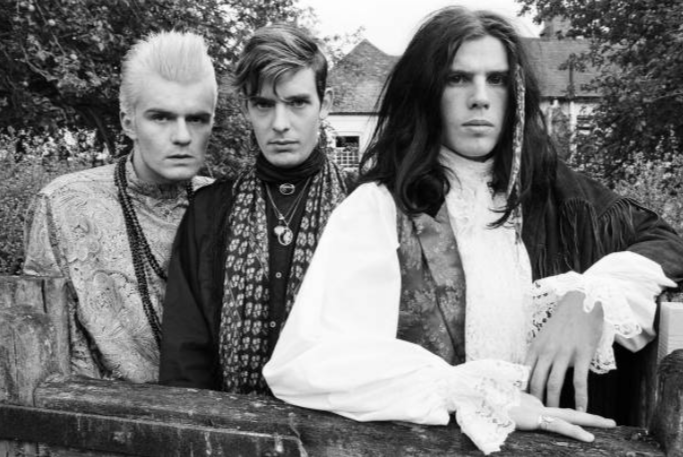 SusanMcEntyre1's tweet photo. The Cult - 1985 . Courtesy of Mirrorpix. #hardrock #gothicrock #pospunk https://t.co/NC3Tj0JHJv