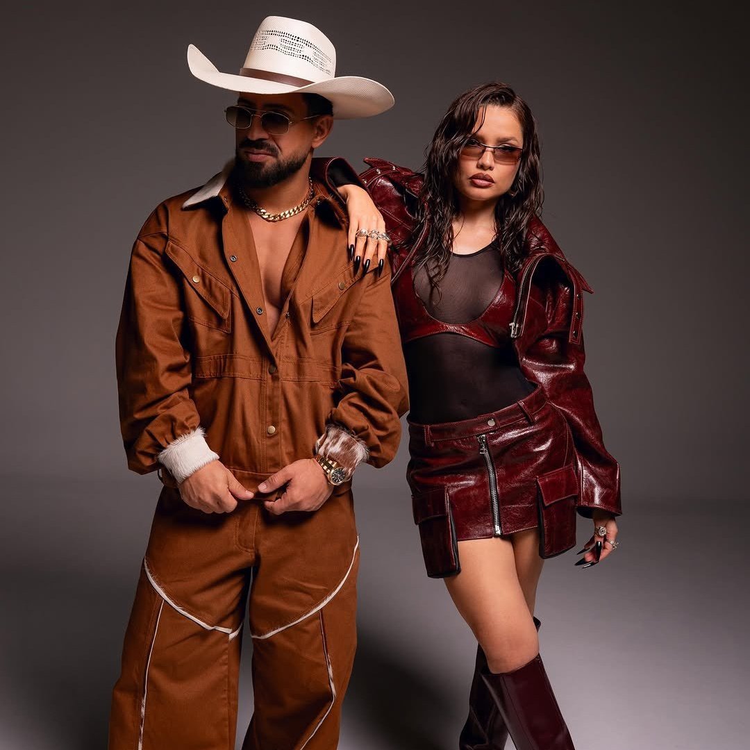 Juliette Charts (@juliettecharts) on Twitter photo Cactos, “São JUão com DENNIS” — novo álbum de @Juliette e <a href="/dennisdj/">DENNIS O BRABOAWN</a> — já encontra-se disponível no Spotify e nas demais plataformas digitais. Deem streams! #SãoJUãocomDENNIS
Ouça: open.spotify.com/album/6ZCr3uDT… Cactos, “São JUão com DENNIS” — novo álbum de @Juliette e <a href="/dennisdj/">DENNIS O BRABOAWN</a> — já encontra-se disponível no Spotify e nas demais plataformas digitais. Deem streams! #SãoJUãocomDENNIS
Ouça: open.spotify.com/album/6ZCr3uDT…