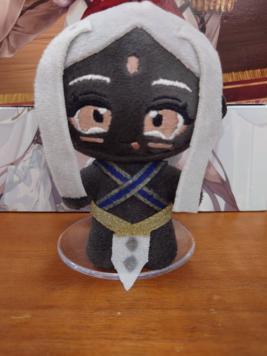 watach_koa's tweet photo. アナンぬい完成しました〜！！！✨
今まで刺繍に挑戦しては失敗してはステッチカラーに逃げてたので、初めて刺繍成功させられて大満足です！げきかわ！！！(親バカ)
#オセロニアート
#オセロニアぬい部 https://t.co/NCH0T5tTrP