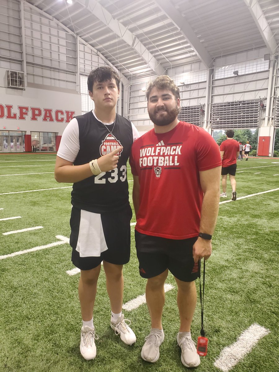 WilliamFieldss's tweet image. Had a great camp today at NC State. Always awesome hearing from @CoachGoebbel and the staff. Great start to summer camps💪

@BillLiedy @DrStevenWright @CoachDrew__