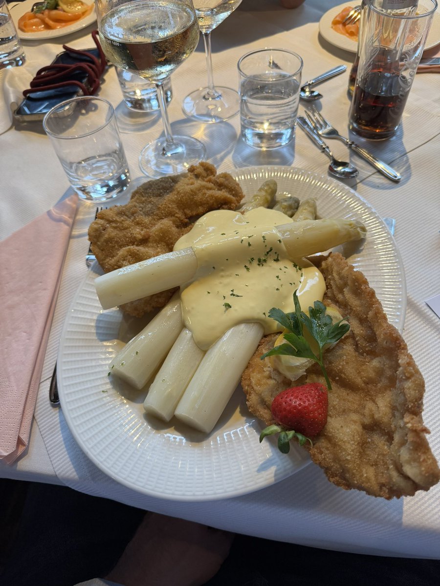 Michael Richter tweet media