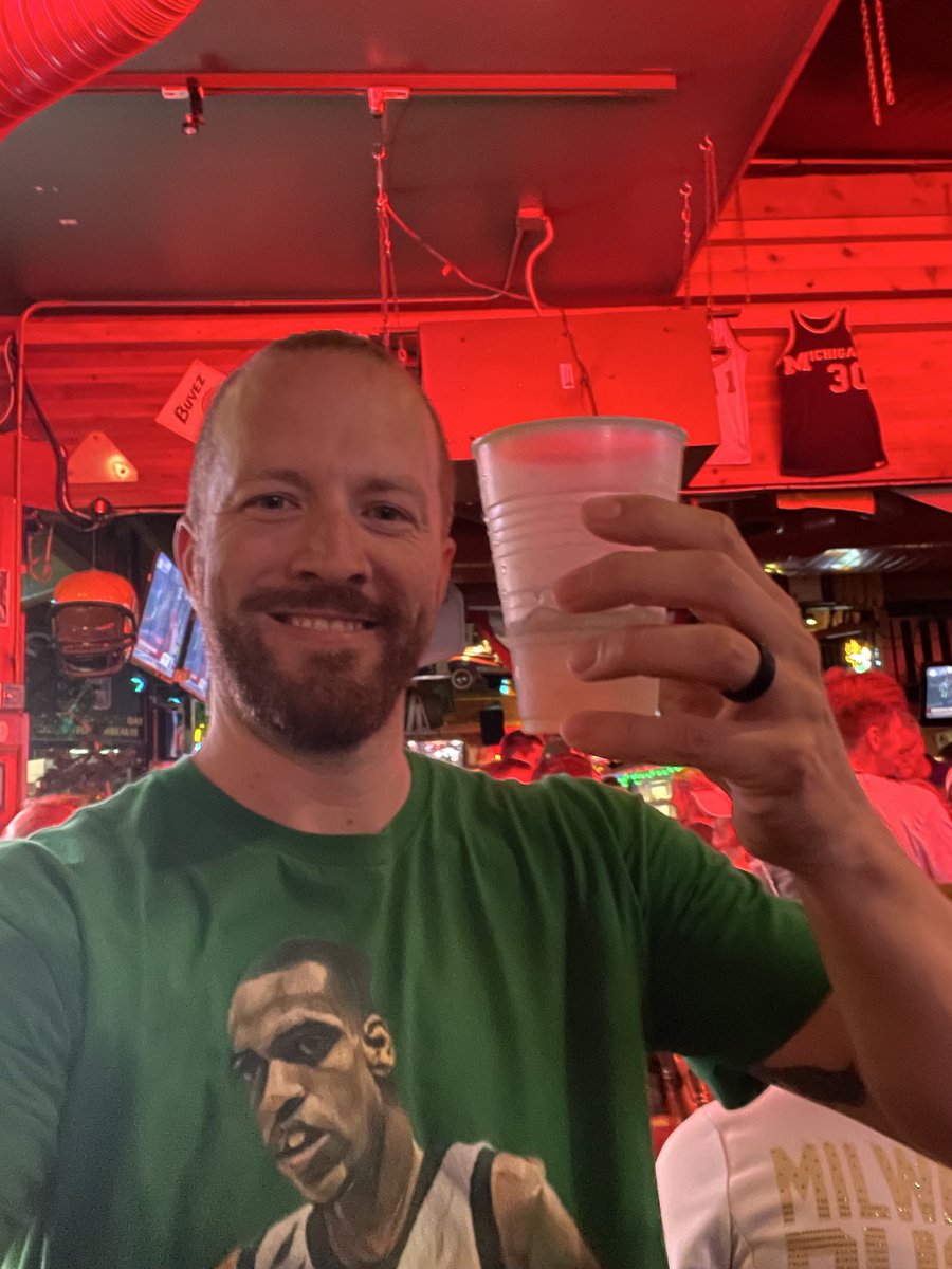 knakattack's tweet photo. @BAwheels @Giannis_An34 Those post championship beers at @MajorGoolsbys will never be topped https://t.co/gFfFwhue1t