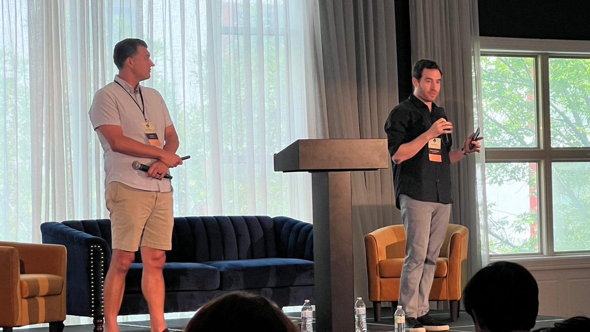 📈<a href="/JonAlbertBlair/">Jon Blair</a> and <a href="/JeffLow791/">Jeff Lowenstein</a> broke down the typical evolution of eCommerce debt strategy:

Stage 1: Early Growth ($0-5M) MCAs &amp; Revenue-based financing (Shopify Capital, Wayflyer)
Stage 2: Scaling Up ($5-10M) 'Buy Now, Pay Later' lines (Settle, Flexport Capital)
Stage 3: