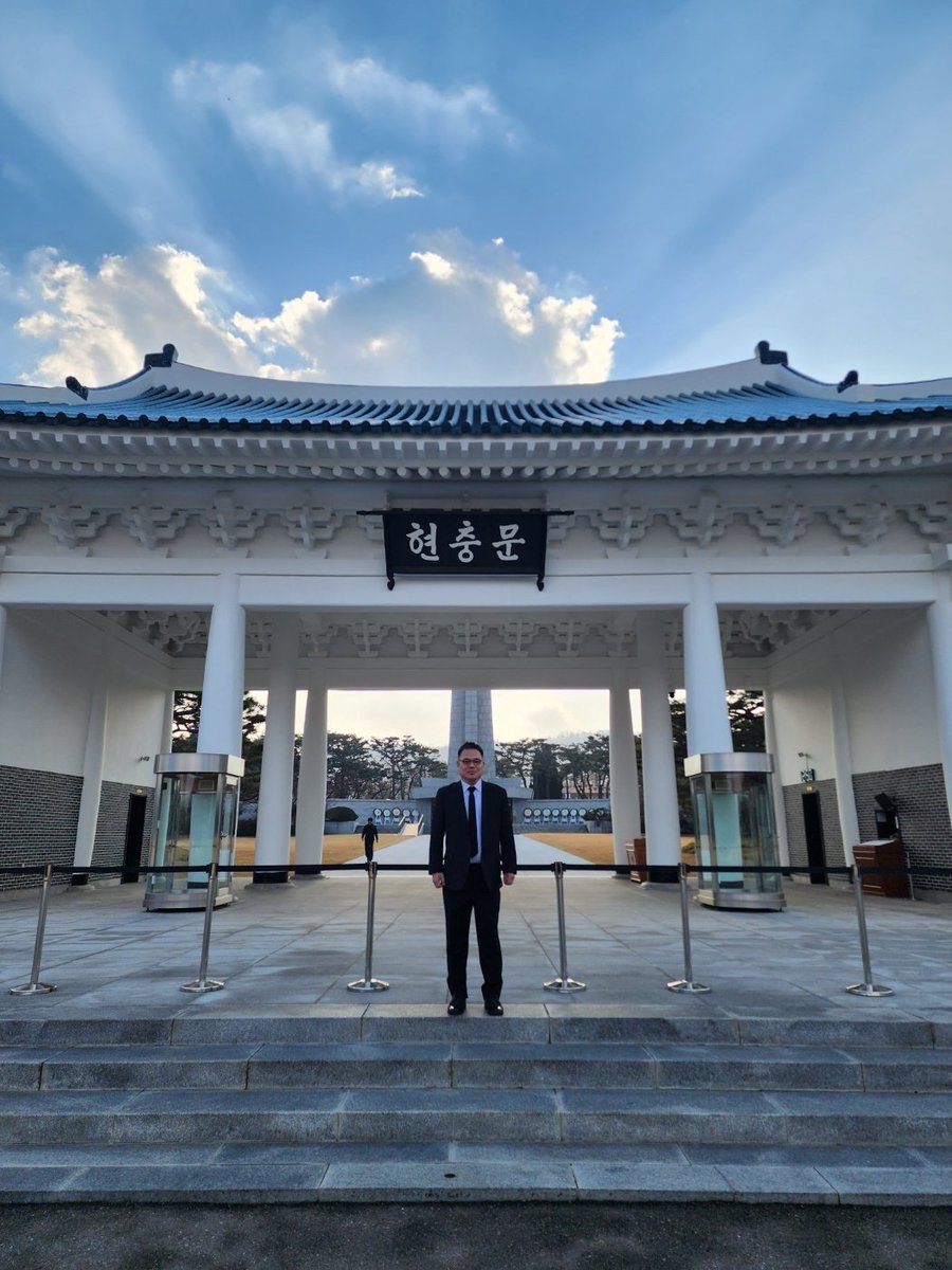 facebook.com/share/p/16JMD4…