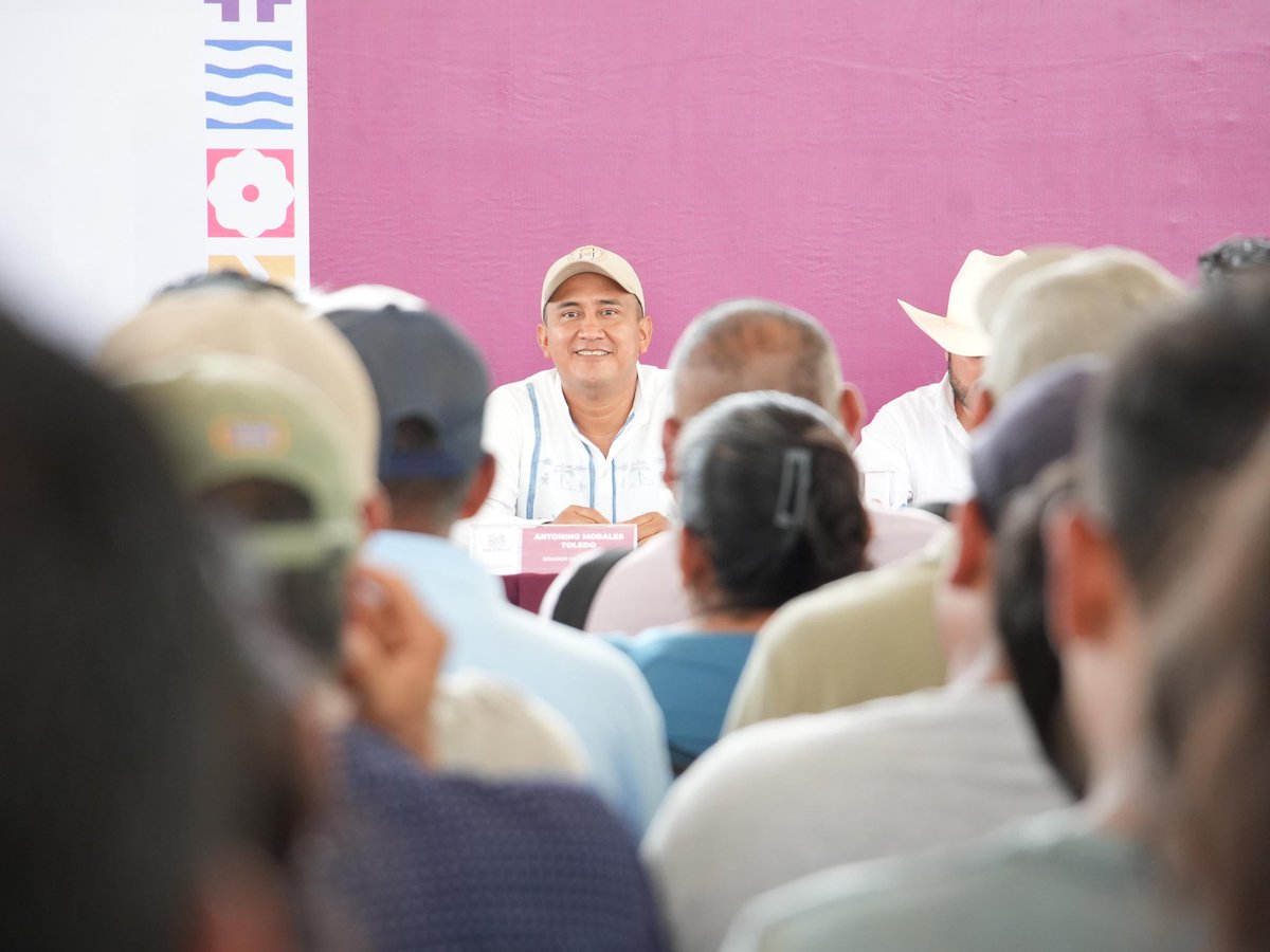 Antonino Morales Toledo (@nino_morales1) on Twitter photo Las y los <a href="/MorenaSenadores/">Senadores Morena</a> tenemos el compromiso de ser de territorio y escuchar al pueblo.
En Putla Villa de Guerrero junto al gobernador <a href="/salomonj/">Salomón Jara Cruz</a> se presentó la estrategia "Trabajo que Transforma tu Municipio", un modelo de atención directa que responde a las verdaderas Las y los <a href="/MorenaSenadores/">Senadores Morena</a> tenemos el compromiso de ser de territorio y escuchar al pueblo.
En Putla Villa de Guerrero junto al gobernador <a href="/salomonj/">Salomón Jara Cruz</a> se presentó la estrategia "Trabajo que Transforma tu Municipio", un modelo de atención directa que responde a las verdaderas
