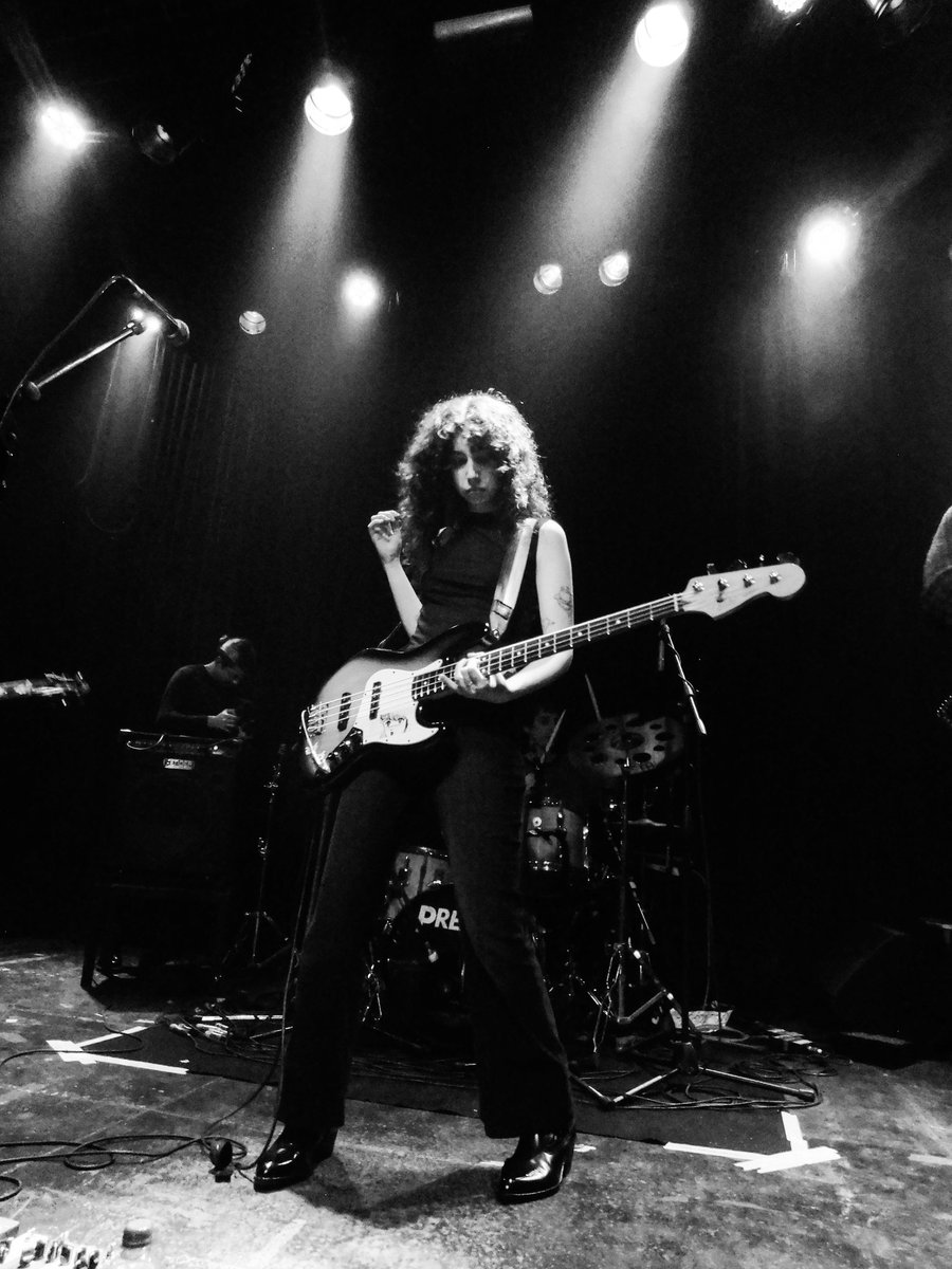 lo mucho que me gusta esta foto que hice el otro día.. la tipa con más aura de esta ciudad <a href="/delf_____/">Delf</a> te quiero mucho