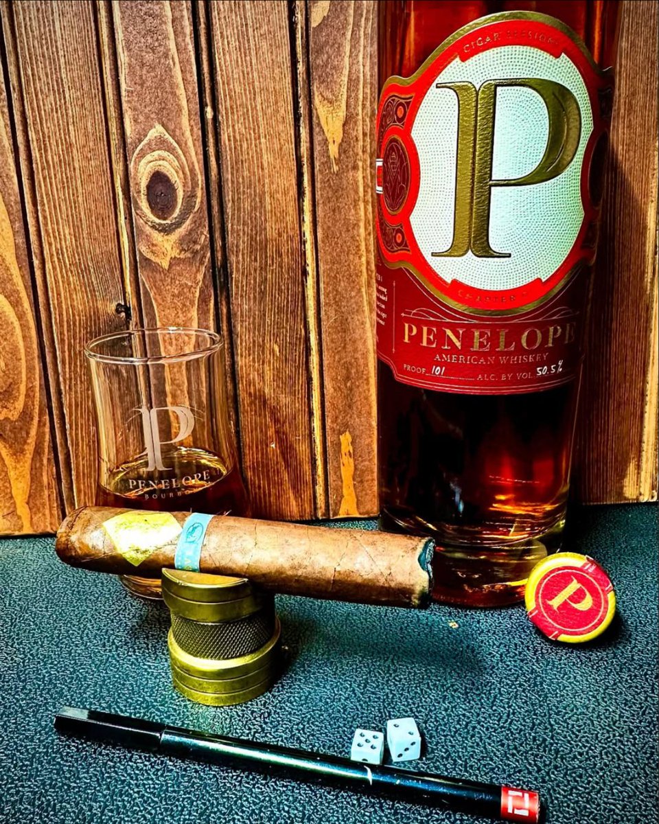 perfeccigar's tweet image. Cigars, bourbon, and a little luck on the table. 🎲🥃

With the PerfecDraw® tool in hand, every draw is smooth—no gamble required.

#PerfecDraw #CigarAndWhiskey #PenelopeBourbon #CigarNight #CigarGear #SmoothDraws #CigarLovers #CigarEssentials