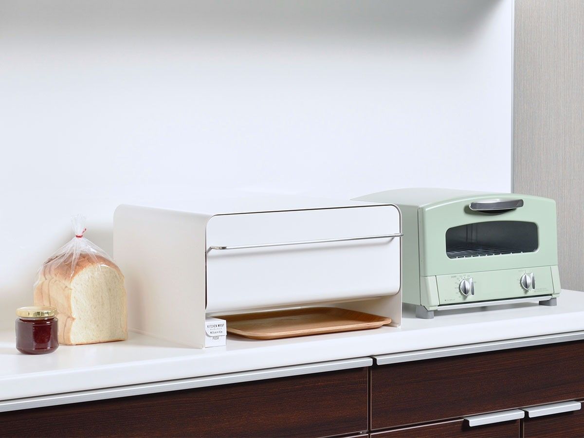 FLYMEeJP's tweet image. 食パンや瓶、小物をまとめて収納し、キッチンまわりを整理整頓できるブレッドケース。スムーズに開閉できる引出し式で、必要な時にさっと取り出せます。
#キッチン収納 #パン派 #調味料入れ
flymee.jp/product/119562/