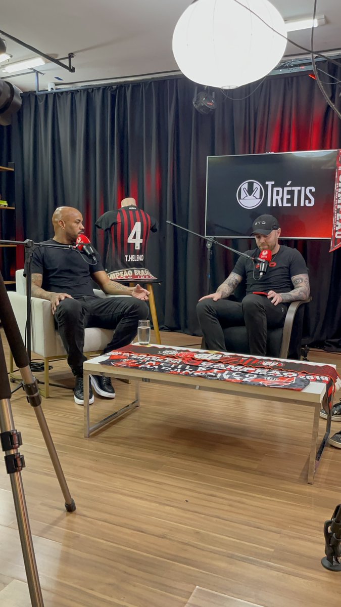 1 like eu coloco o carvão pra acender